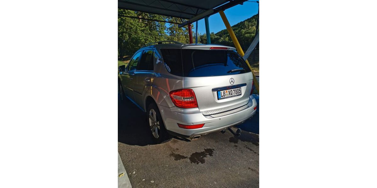 Mercedes-Benz ML 350 470.369 km 8.500 &euro; Bietigheim-Bissingen 74321