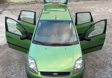 Ford Fiesta 122.610 km 3.290 &euro; Böblingen 71032