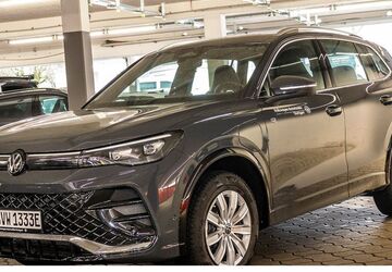 VW Tiguan 9.990 km 51.490 &euro; Stuttgart 70563