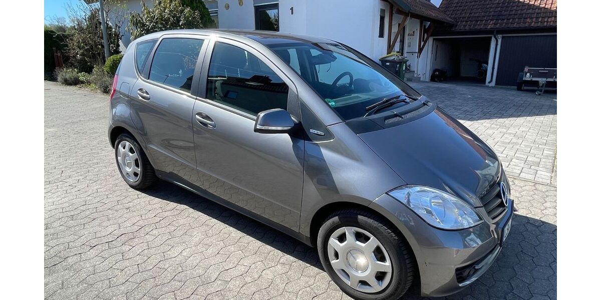 Mercedes-Benz A 180 182.648 km 2.500 &euro; Bietigheim-Bissingen 74321