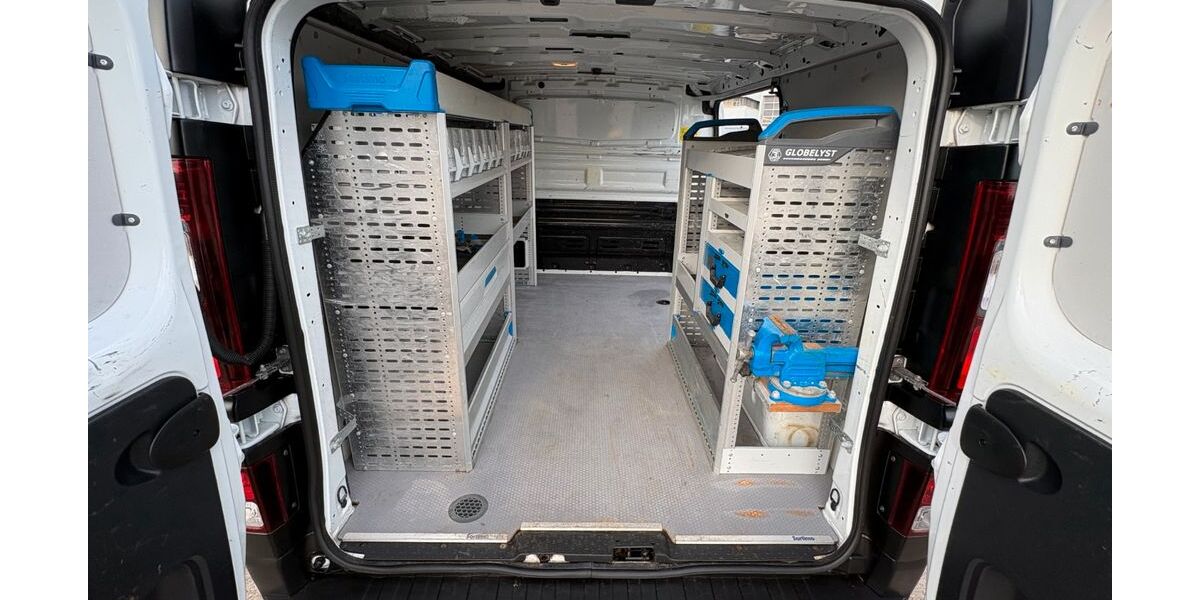 Opel Vivaro 76.739 km 15.300 &euro; Sindelfingen 71065