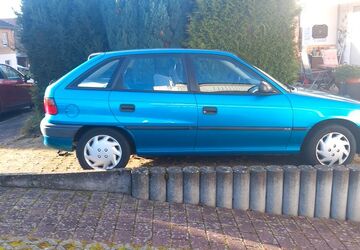 Opel Astra 72.070 km 2.800 &euro; Ludwigsburg 71642