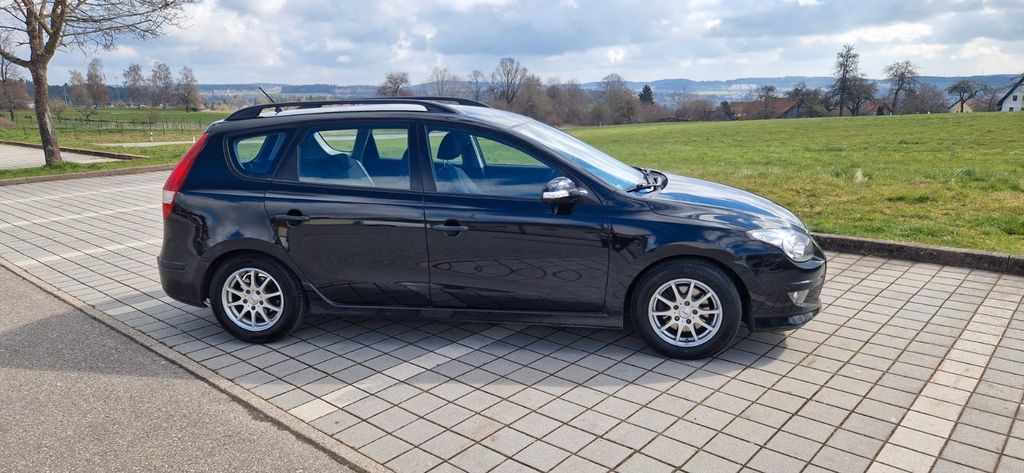 Hyundai i30 310.102 km 2.600 &euro; Bad Teinach 75385