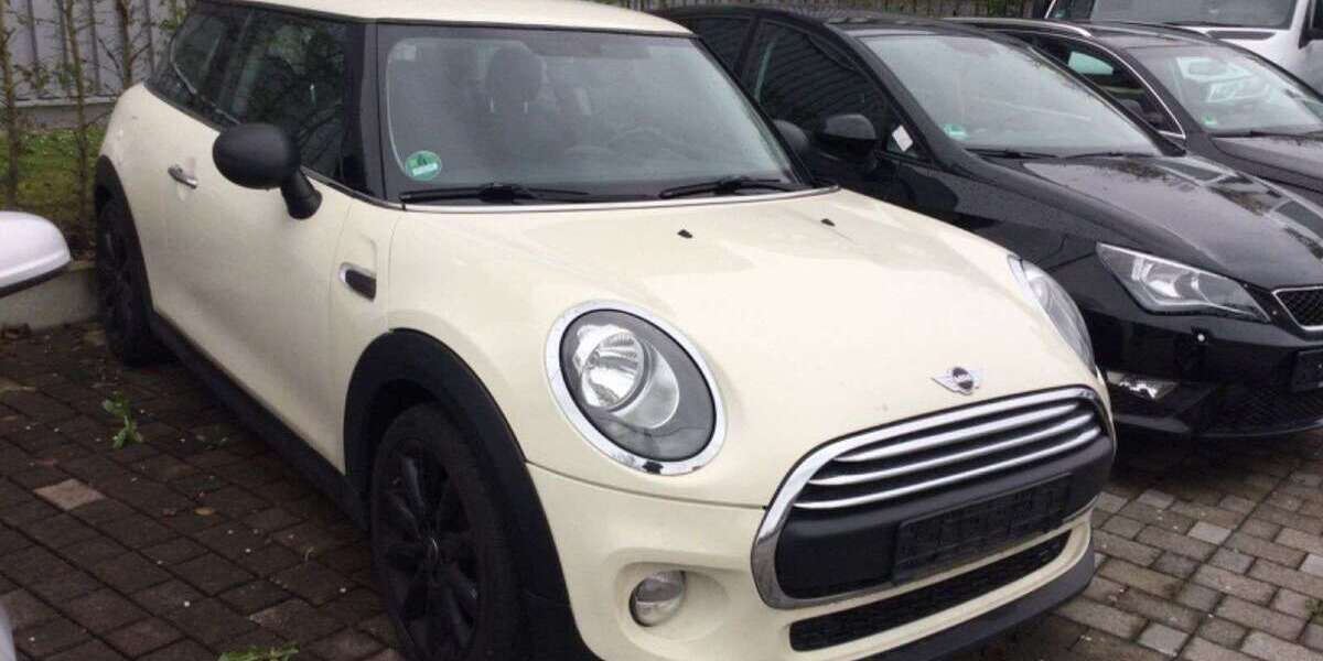 Mini One 251.500 km 4.100 &euro; Metzingen 72555