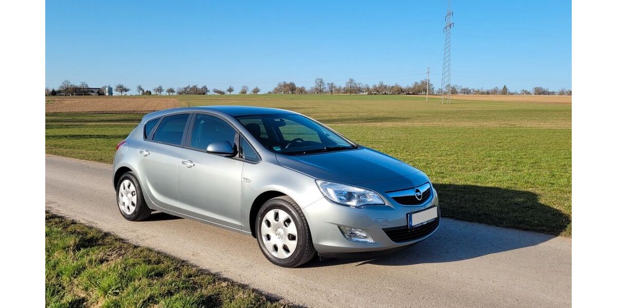 Opel Astra 67.100 km 6.300 &euro; Altdorf 71155
