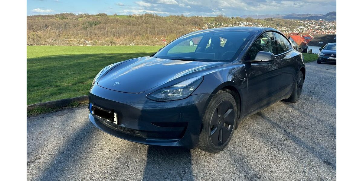 Tesla Model 3 36.000 km 26.550 &euro; Wannweil 72827