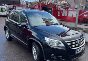 VW Tiguan 206.910 km 8.200 &euro; Stuttgart 70437