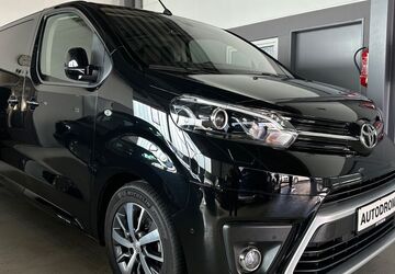 Toyota Proace (Verso) 60.000 km 34.800 &euro; Neckartailfingen 72666
