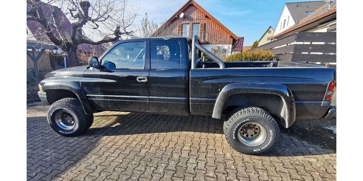 Dodge RAM 191.000 km 12.500 &euro; Herrenberg 71083