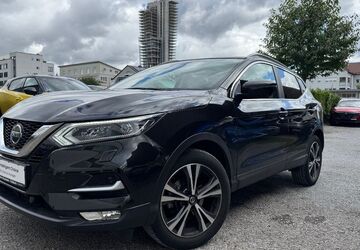 Nissan Qashqai 40.300 km 18.750 &euro; Fellbach 70734