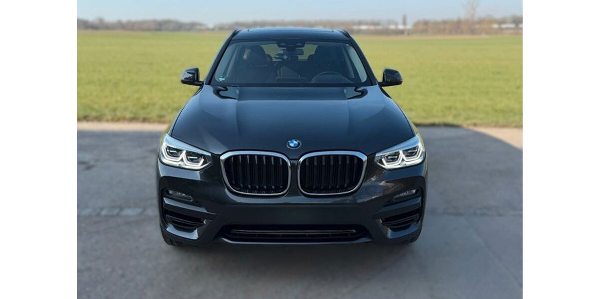 BMW X3 33.510 km 39.500 &euro; Stuttgart 70191