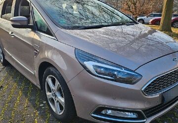 Ford S-Max 182.000 km 11.999 &euro; Ditzingen 71254