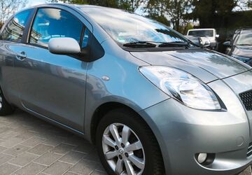 Toyota Yaris 72.838 km 4.999 &euro; Fellbach 70736