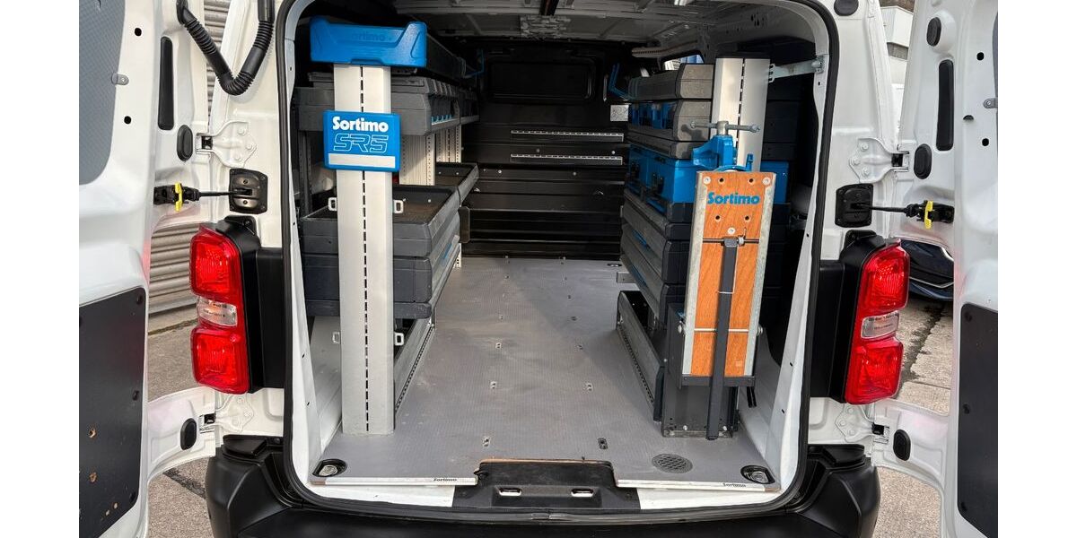 Opel Vivaro 71.598 km 18.700 &euro; Sindelfingen 71065