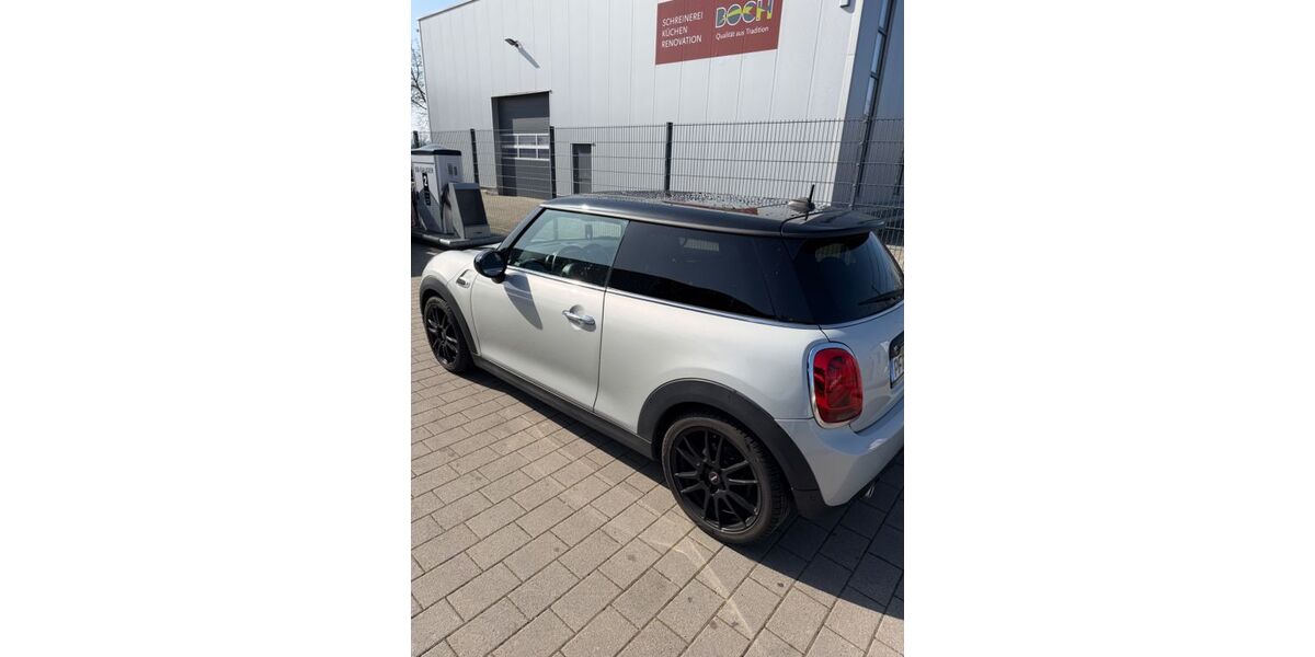 Mini Cooper Coupé 118.399 km 16.290 &euro; Pforzheim 75175