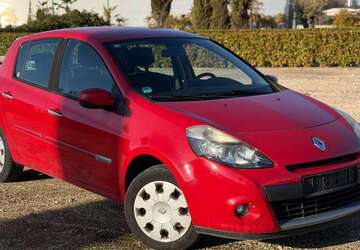 Renault Clio 160.000 km 3.999 &euro; Tübingen 72072