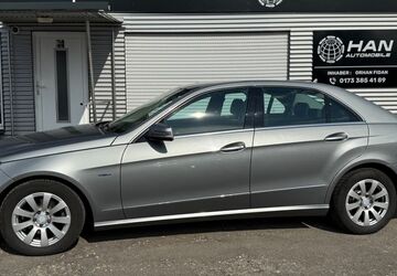 Mercedes-Benz E 200 179.000 km 10.850 &euro; Sindelfingen 71065