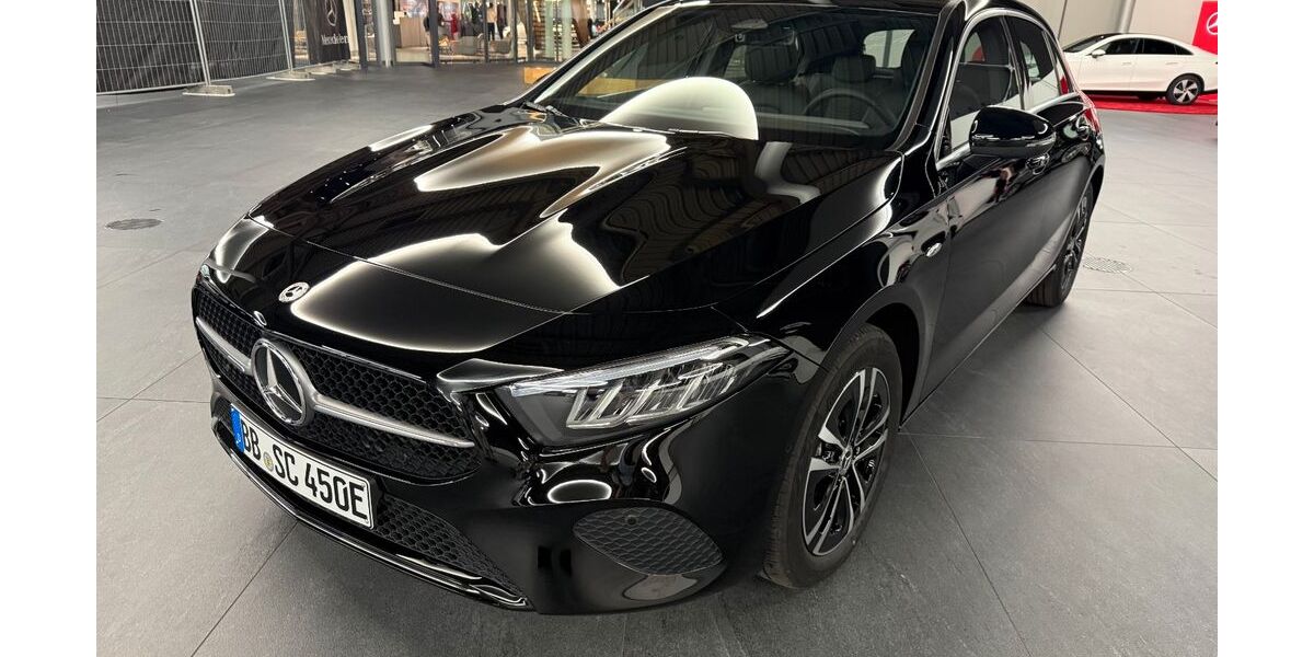 Mercedes-Benz A 250 20.000 km 37.400 &euro; Böblingen 71034