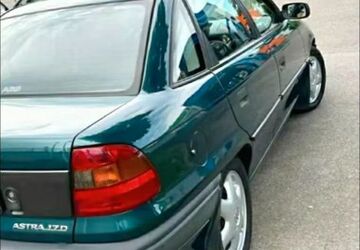 Opel Astra 89.600 km 4.500 &euro; Rottenburg am Neckar 72108