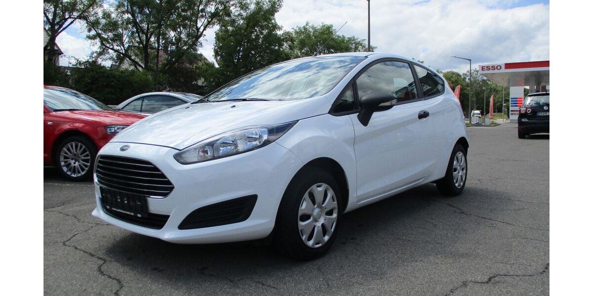 Ford Fiesta 111.839 km 4.300 &euro; Sindelfingen 71069