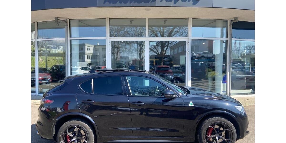 Alfa Romeo Stelvio 33.300 km 62.900 &euro; Asperg 71679