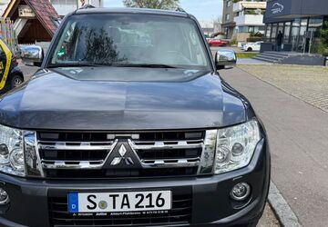 Mitsubishi Pajero 200.000 km 18.499 &euro; Fellbach 70736