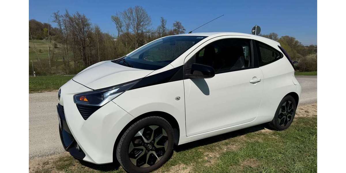 Toyota Aygo 73.980 km 9.000 &euro; Nürtingen, Stadt 72622