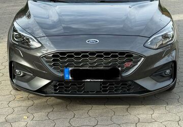 Ford Focus 48.000 km 23.700 &euro; Ludwigsburg 71642