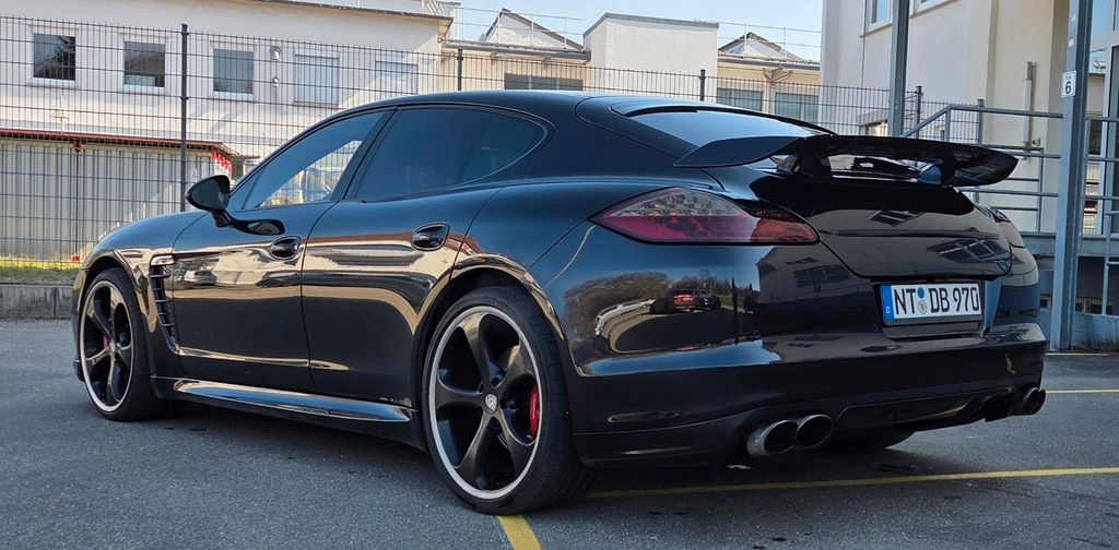 Porsche Panamera 180.000 km 40.000 &euro; Nürtingen 72622