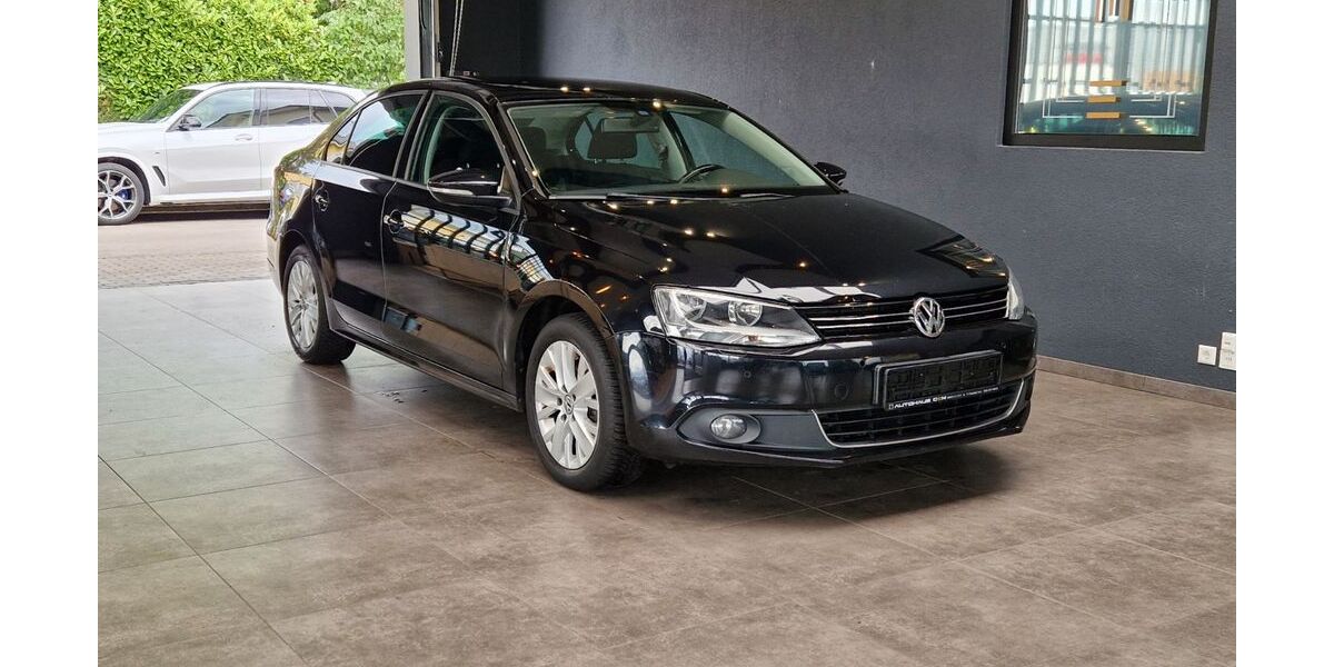 VW Jetta 213.000 km 4.899 &euro; Gäufelden 71126
