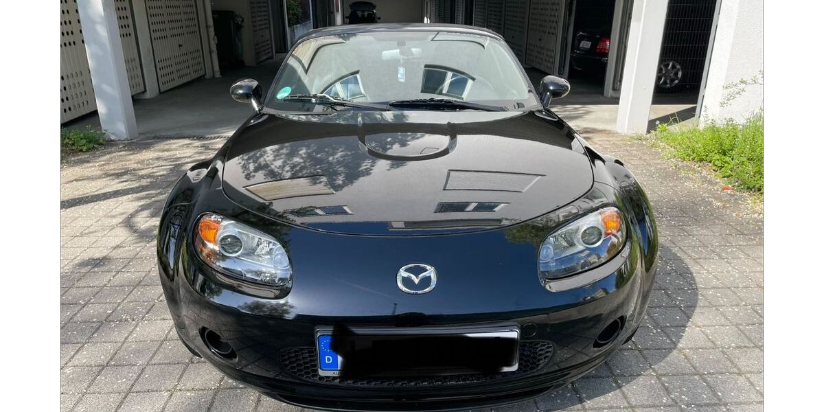 Mazda MX-5 151.000 km 8.550 &euro; Bietigheim-Bissingen 74321
