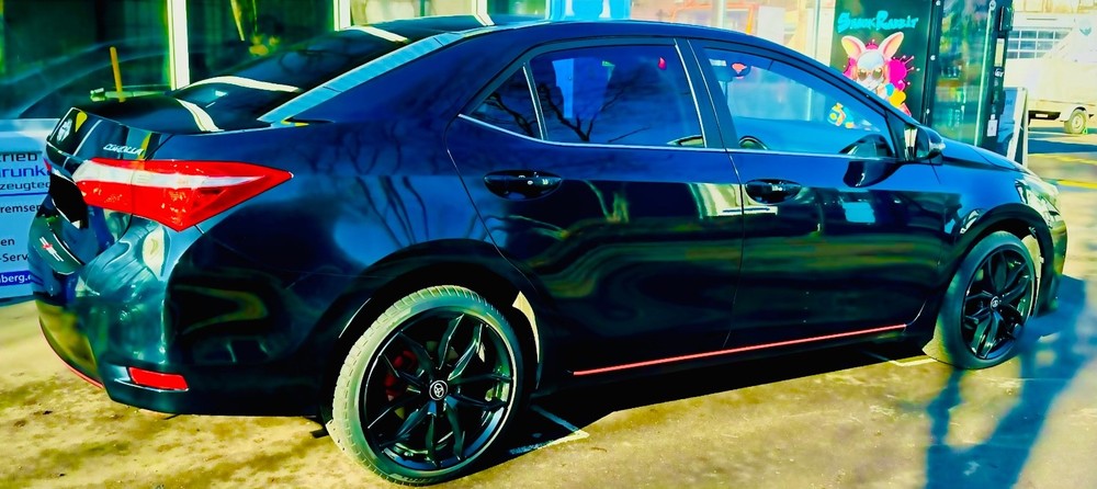 Toyota Corolla 143.000 km 11.800 &euro; Herrenberg 71083