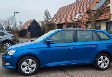 Skoda Fabia 105.000 km 8.288 &euro; Leonberg 71229