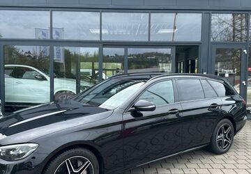 Mercedes-Benz E 300 158.500 km 28.980 &euro; TÜBINGEN 72072