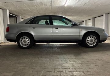 Audi A4 140.000 km 3.200 &euro; Pforzheim 75180