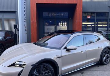 Porsche Taycan 2.100 km 99.500 &euro; Sindelfingen 71065