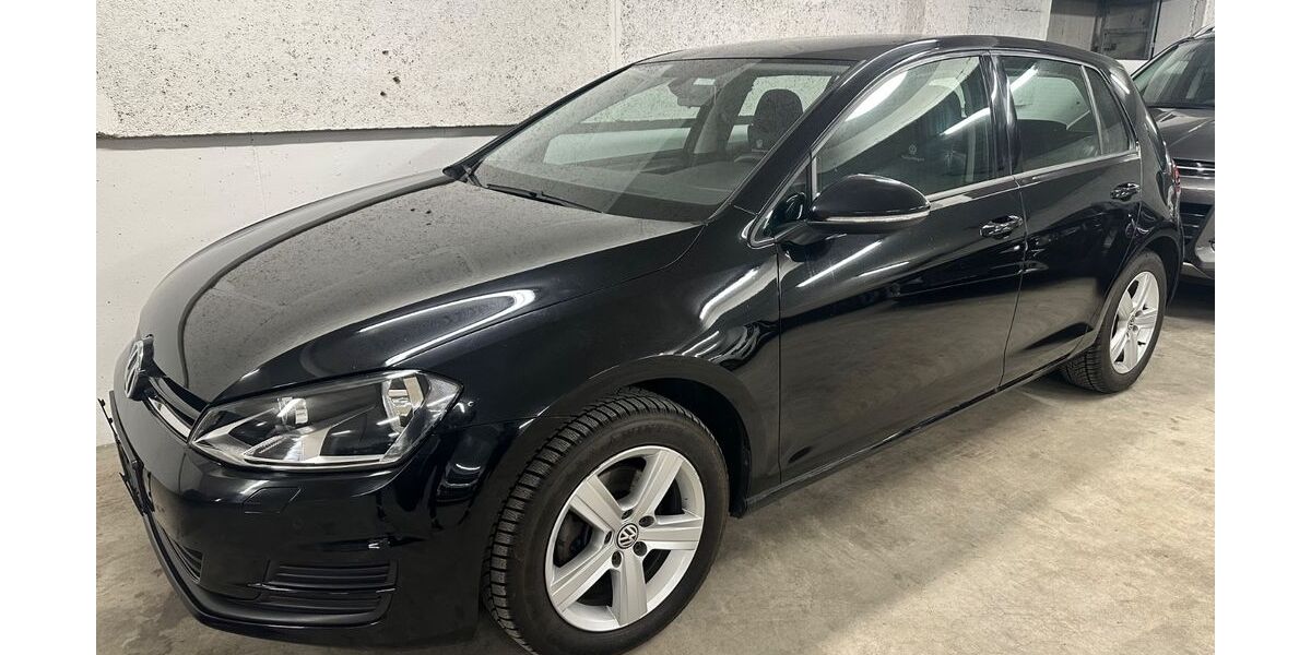 VW Golf 220.000 km 7.390 &euro; Freiberg am Neckar 71691
