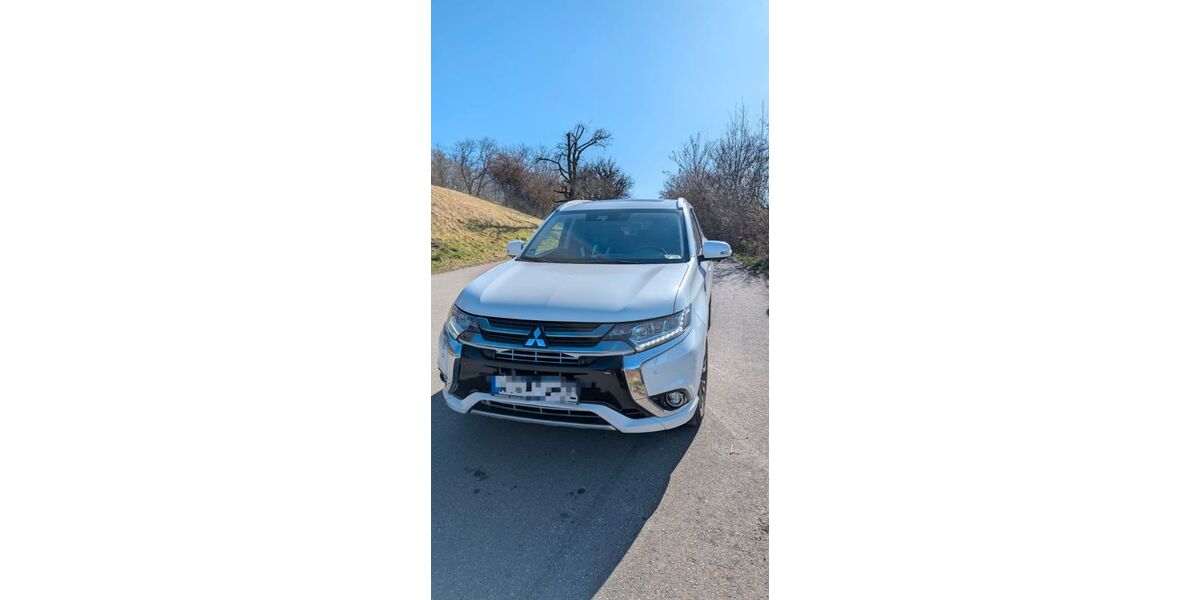 Mitsubishi Plug-in Hybrid Outlander 154.000 km 14.900 &euro; Reutlingen 72762