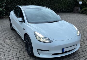 Tesla Model 3 61.500 km 30.000 &euro; Pforzheim 75172