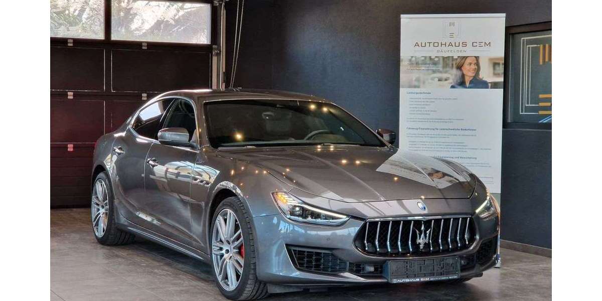 Maserati Ghibli 79.700 km 33.999 &euro; Gäufelden 71126
