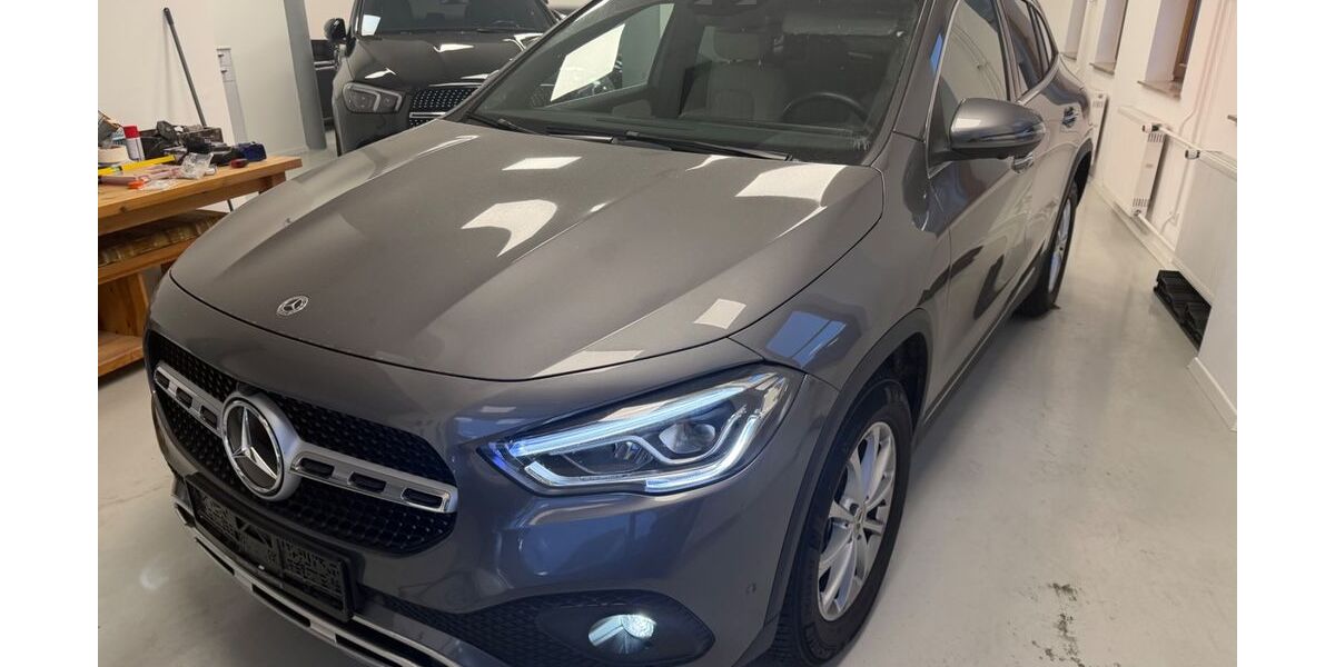 Mercedes-Benz GLA 250 22.000 km 32.900 &euro; Magstadt 71106