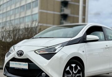 Toyota Aygo (X) 112.000 km 8.499 &euro; Reutlingen 72766