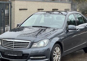 Mercedes-Benz C 250 199.974 km 9.990 &euro; Stuttgart 70374
