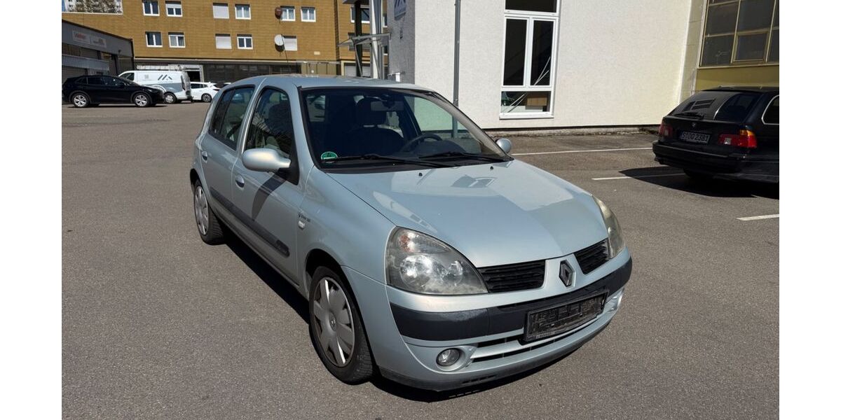 Renault Clio 139.000 km 1.999 &euro; Möglingen 71696