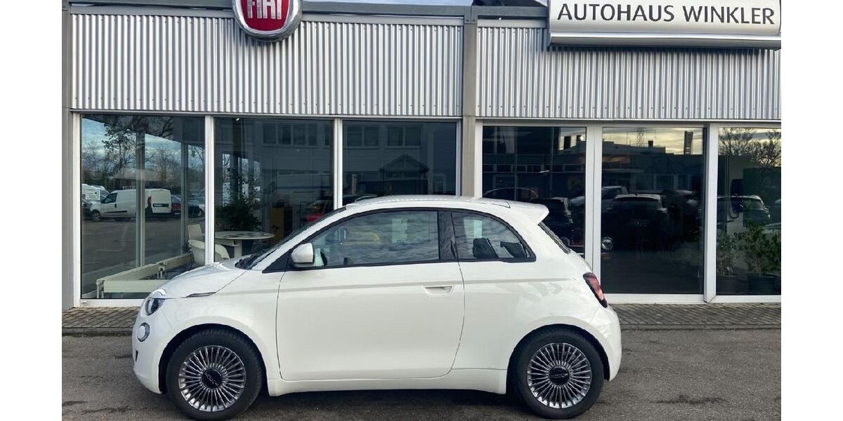 Fiat 500e 10.000 km 16.990 &euro; Asperg 71679