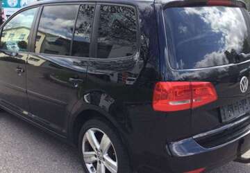 VW Touran 160.500 km 8.900 &euro; Metzingen 72555