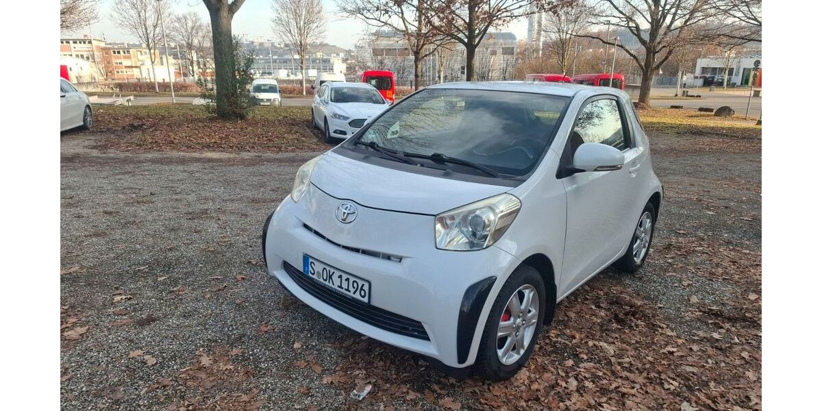 Toyota IQ 177.000 km 3.799 &euro; stuttgart 70469
