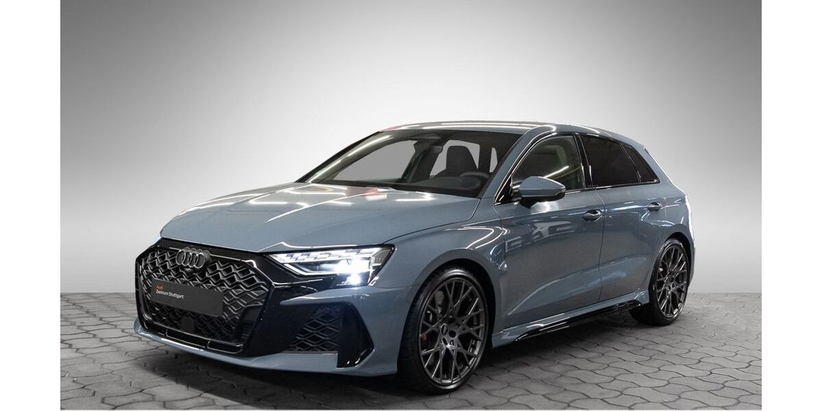 Audi RS3 9.999 km 65.940 &euro; Stuttgart 70563