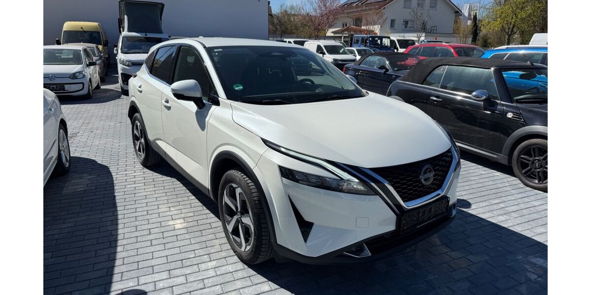 Nissan Qashqai 53.685 km 20.990 &euro; Magstadt 71106