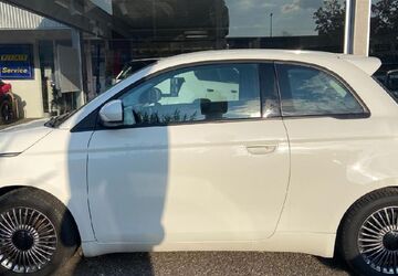 Fiat 500e 10.400 km 19.490 &euro; Asperg 71679